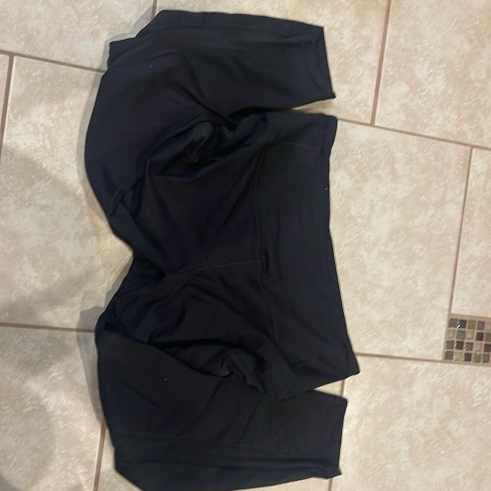 Victoria  Secret Sport knockout capri leggings